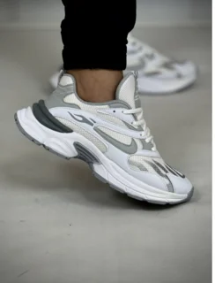 کتونی آتیشی